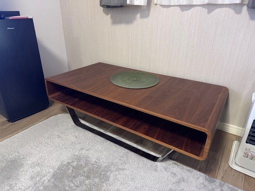 美品//ニトリローテーブル