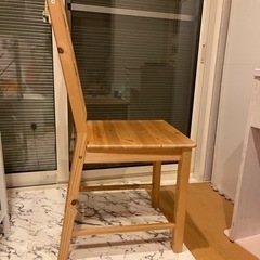 IKEAのイスの画像