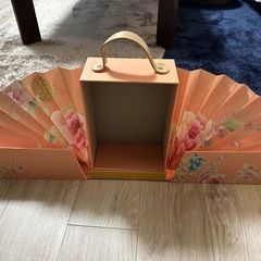 ちょっとした入れ物飾り物の画像