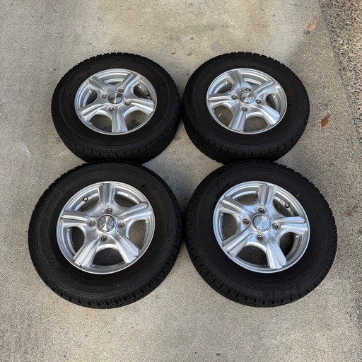 【決まりました】軽トラック用スタッドレスタイヤ4本