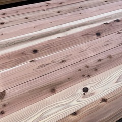 【特価品】杉 4000×45×90(mm) バラ売り！デッキ、下地、DIYなどに。在庫92本ありますので複数の方へ販売できます。の画像