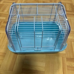 小動物のゲージ　お出掛けの画像