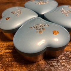 2018 ゴディバ 缶の画像