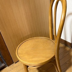 座面が低いダイニングチェア　2脚セット　木製　