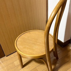 座面が低いダイニングチェア　2脚セット　木製　の画像