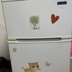 冷蔵庫90l