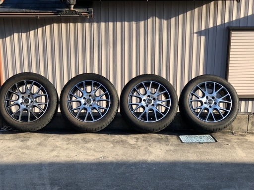 手渡し限定　スタッドレスタイヤ（215/55/17） チェーンセット