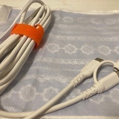 充電ケーブル