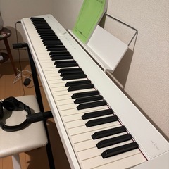 電子ピアノセットの画像