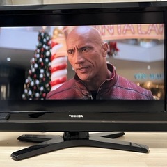TOSHIBA 32型テレビ　2010年製　