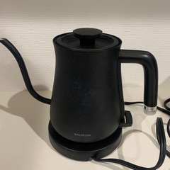  BALMUDA The Pot バルミューダ ザ・ポット バルミューダ　電気ケトル ドリップケトル 電気ポット ケトル おしゃれ 細口 コーヒー ハンドドリップ ポット 湯沸かし器 コーヒードリップ 珈琲 一人暮らし ステンレス ブラック の画像