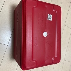 値下げしました！コールマン クーラーボックス　パーティースタッカー33QT レッドの画像