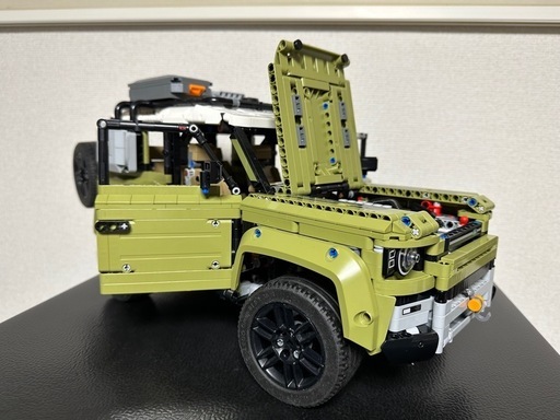 【LEGO TECHNIC】【説明書付】【美品】【完成品】【消毒済み】レゴテクニック ランドローバー ディフェンダー　【掲載期間12/