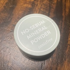 新品未使用　イニスフリーパウダー