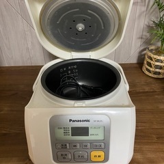 Panasonic製　炊飯器3合炊きの画像