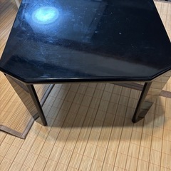 テーブル
