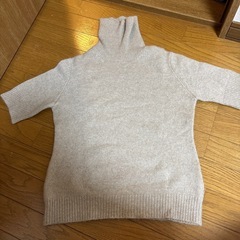 コシノヒロコ　カシミヤ100%ニット