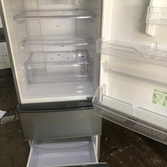 NO 718 ?福岡市内配送設置無料✨? AQUA アクア 冷蔵庫(272L・右