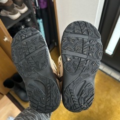 値下げ！！asics アシックス　スノーシューズ　靴　スニーカー　キッズの画像