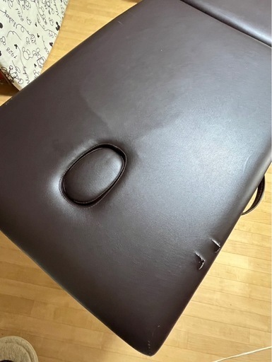 折りたたみ式マッサージベッド