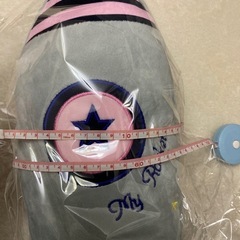 シートベルトクッション　抱き枕　ロケットの画像