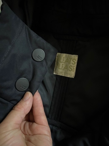 PLEATS PLEASE ISSEY MIYAKE プリーツプリーズ　イッセイミヤケ　黒　中綿コート　