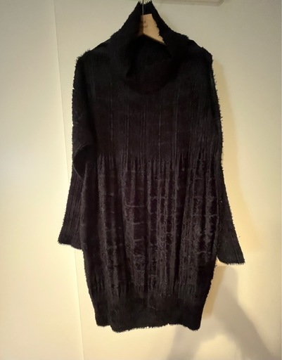 PLEATS PLEASE ISSEY MIYAKE（プリーツ プリーズ イッセイ ミヤケ）ワンピース　黒