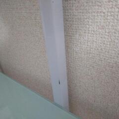 ガラストップデスクの画像
