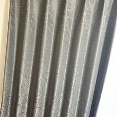 カーテンの画像