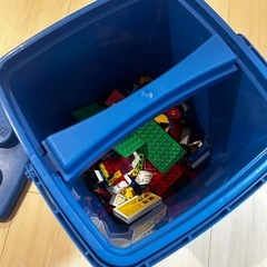 LEGO 青のバケツの画像