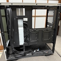 nzxt pc ゲーミング ケースの画像
