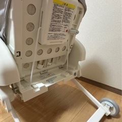 ハイローチェア（コンビ）の画像