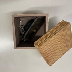 セキュリティー　木製　リモコンキーケースの画像
