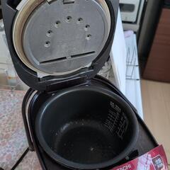 HITACHI 圧力&スチームIH炊飯器の画像