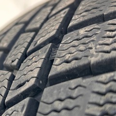 15：スタッドレスタイヤ(185/60R15)グッドイヤーアイスナビ6の画像