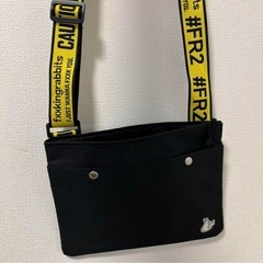 大人気‼️FR2 ショルダーバック　サコッシュの画像