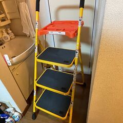 トレー付き 脚立 3段
