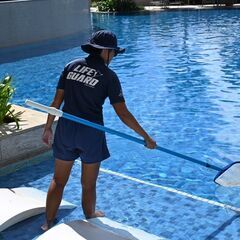 幅広い世代が活躍中／プール監視員／琉球ホテル＆リゾート名城ビーチ／週５勤務なら時給Up／交通費支給の画像