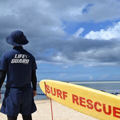 幅広い世代が活躍中／プール監視員／琉球ホテル＆リゾート名城ビーチ／週５勤務なら時給Up／交通費支給の画像