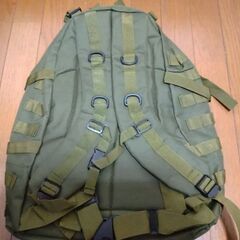 ★新品未使用品★カーキ色リュックサックの画像