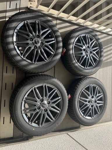 スタッドレスタイヤ　14インチ