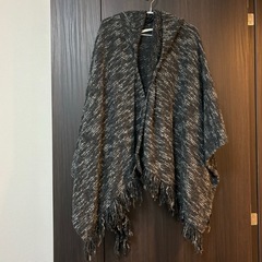 ikka フード付きポンチョ ニット アウター ブラック F