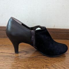 【新品未使用】MarieFemmeブーティ23.0cmの画像