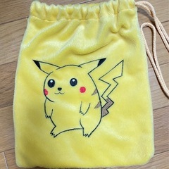 【美品】ピカチュウ巾着