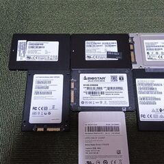 2.5インチ SSDまとめて7個256GB