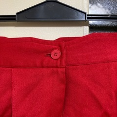 真っ赤なキュロットパンツ　Mの画像