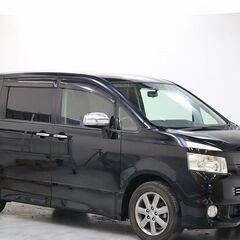 お手頃なミニバンをお探しの方👀トヨタ ヴォクシー 　ＺＳ　煌