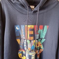 パーカー薄手春秋物試着のみの画像