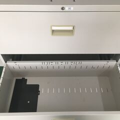 K 書庫（本棚）ローキャビネット オカムラ/okamura（4A75ZC Z13 ）カギ付き 【中古】の画像