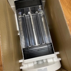 ダイキン　DAIKIN セラムヒート CER11WS  遠赤外線暖房機の画像